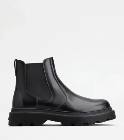 Tod's Ankle Boots In Leather In Black