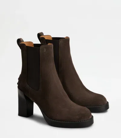Tod's Boots In Brown