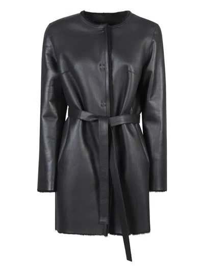 Desa 1972 Reversible Round Neck Shearling Caban In Black