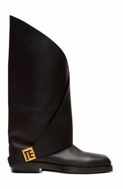 Balmain Twist Flat Leather Boots In Black