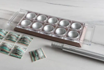 Marcato Atlas Tablet Pasta Maker, Made In Italy, Makes 10 Raviolis In Pink