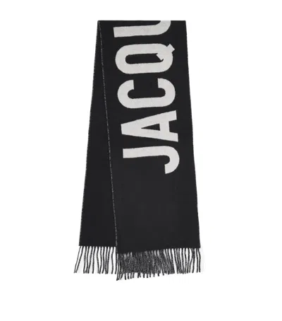 Jacquemus Brushed Finish Fringe Detailing Wraparound Scarf In Black