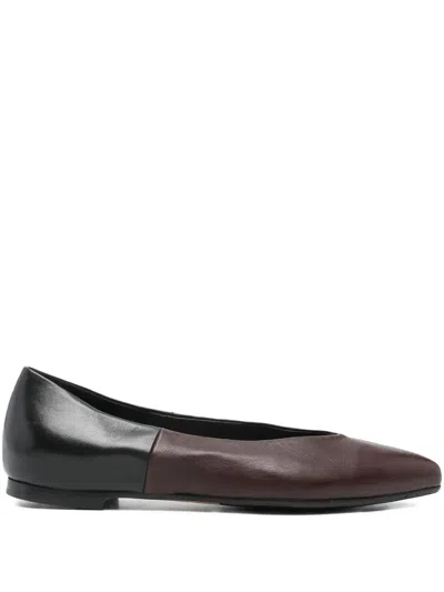 Lorena Paggi Two-tone Pointed-toe Flats In Black