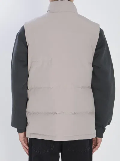 Canada Goose Mens Freestyle Padded Slim-fit Shell-down Gilet Limestone In Gray