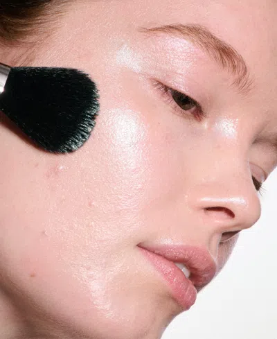 Mac Skinfinish Lightstruck Liquid Highlighter In Neutral