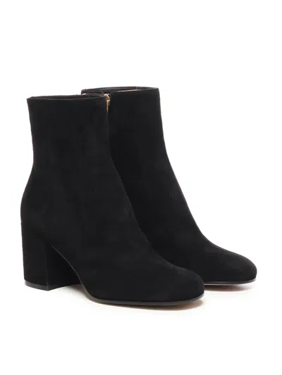Gianvito Rossi Block Heel Ankle Boots With Suede Finish In Black