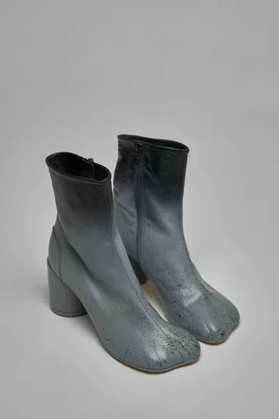 Mm6 Margiela Heeled Leather Ankle Boots In Gray