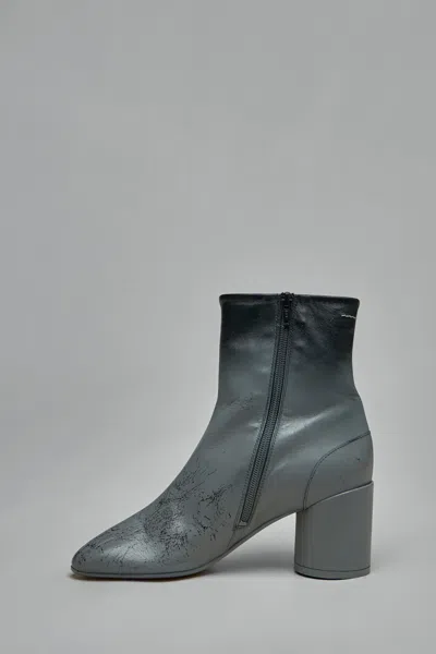 Mm6 Margiela Heeled Leather Ankle Boots In Gray