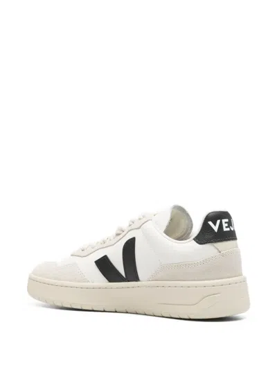 Veja V90 White Sneaker With Side Logo And Perforated Toe In Leather Unisex