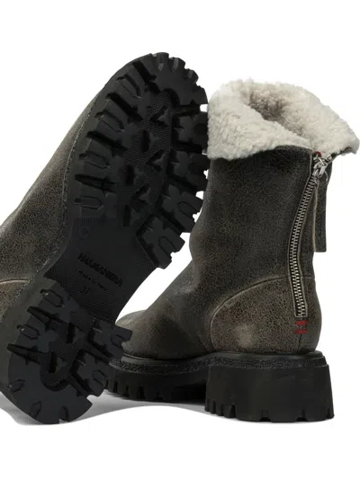 Halmanera Ankle Boots Brown In Black