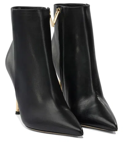 Ninalilou Pointed-toe Ankle Boots In Black
