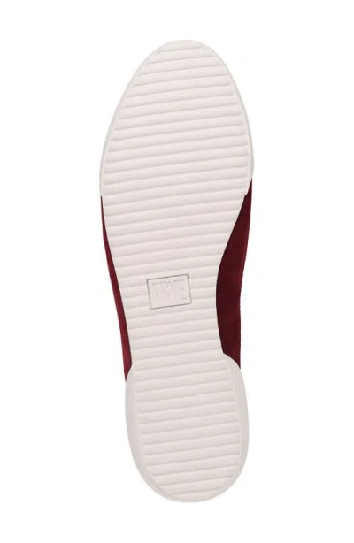 Frye Mia Flat In Burgundy