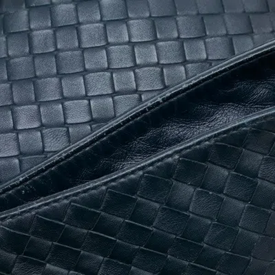Pre-owned Bottega Veneta Navy Black Leather Shoulder Bag ()