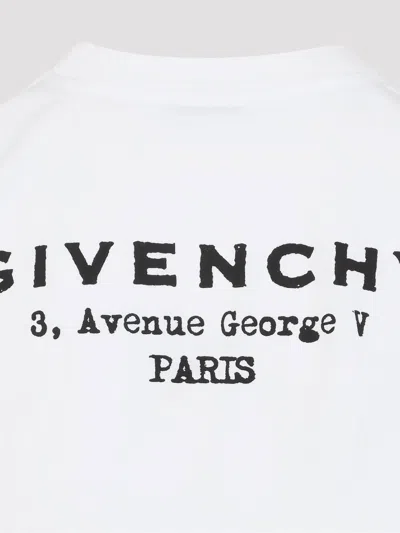 Givenchy Cropped Fit T-shirt In Cotton With Stamp Print Clothing In White