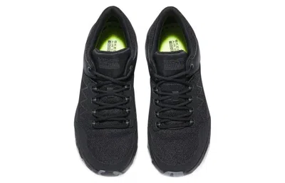 Skechers Go Trail In Black