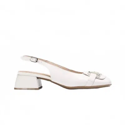 Wonders Chain Detail Slingback Pump In White