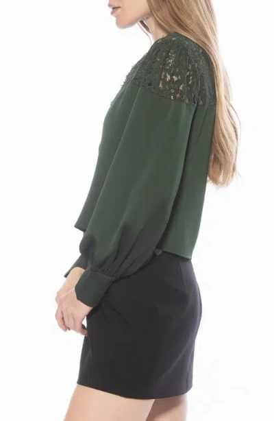 Alexia Admor Bryne Lace Trim Top In Green