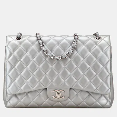 Pre-owned Chanel Silver Maxi Classic Lambskin Double Flap