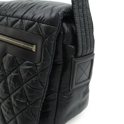 Pre-owned Chanel Black Nylon Leather Shoulder Bag ()