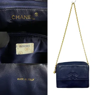 Pre-owned Chanel Navy Grained Calfskin Pochette Shoulder Bag ()