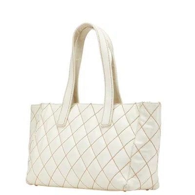 Pre-owned Chanel White Leather Tote Bag ()
