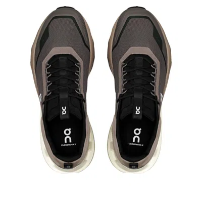 On Running Sneakers In Brown