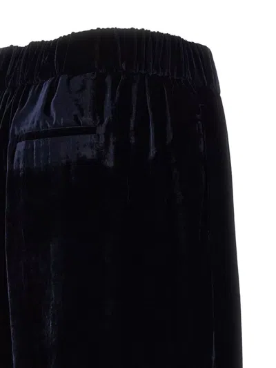 Peserico Soft Touch Velvet Trousers Featuring Pockets In Black