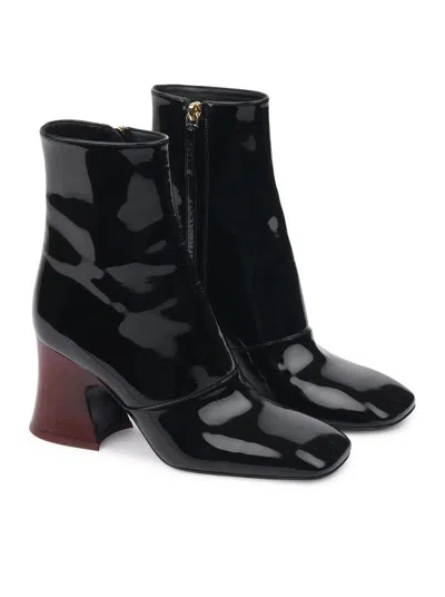Chloé Chloè Janis Ankle Boots With Glossy Leather Heel In Black