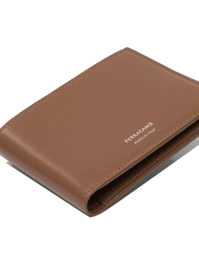 Ferragamo Compact Brown Wallet With Minimalist Design And Subtle Stitching In Brown