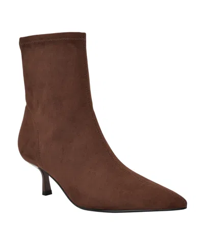 Guess Women's Yanka Pointed Toe Kitten Heel Dress Booties In Burgundy