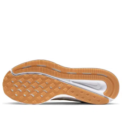 Nike (wmns)  Run Swift 2 'platinum Metallic Gold' In Multi