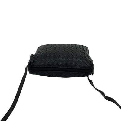 Pre-owned Bottega Veneta Black Leather Pochette Shoulder Bag ()