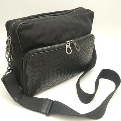 Pre-owned Bottega Veneta Black Leather Shoulder Bag ()