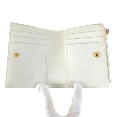 Pre-owned Bottega Veneta White Leather Card Wallet ()