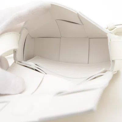 Pre-owned Bottega Veneta White Leather Shoulder Bag ()