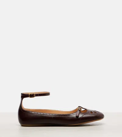 Chloé Flat Shoe With Burnished Look Made In Italy In Burgundy