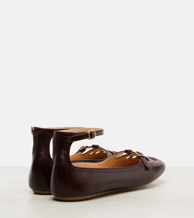 Chloé Flat Shoe With Burnished Look Made In Italy In Burgundy