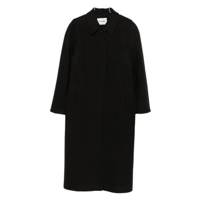 Low Classic Single-breasted Coat In Black