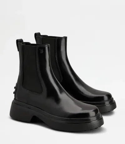 Tod's Black Leather Ankle Boots With Elastic Panels In Black