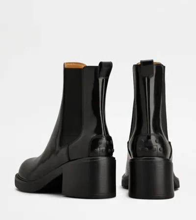 Tod's Janeiro Gomma Leather Chelsea Boots In Black