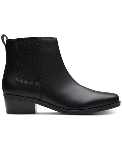 Clarks Collection Women's Danyelle Skip Block Heel Booties In Black
