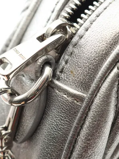 Pre-owned Miu Miu 2010s Matelassé-effect Shoulder Bag In Silver