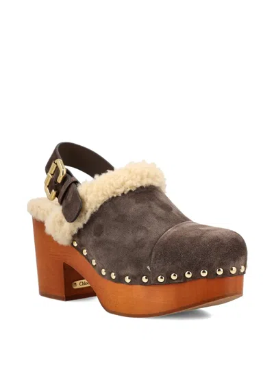 Chloé Jeannette Shearling-trimmed Suede Wedge Clogs In Brown