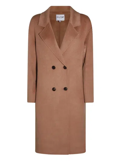 双排扣羊毛大衣