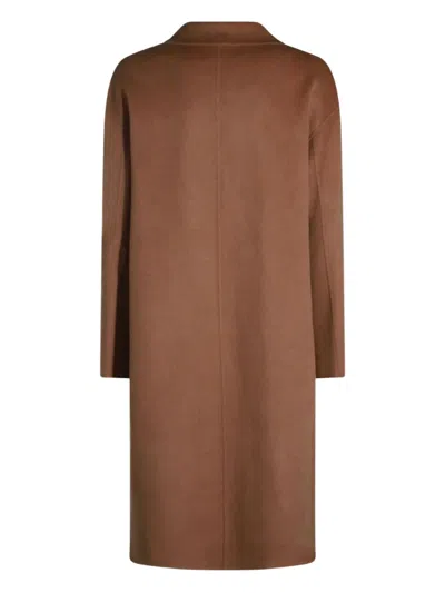 双排扣羊毛大衣