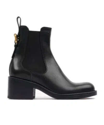 Chloé Dakota Buckled Leather Ankle Boots In Black