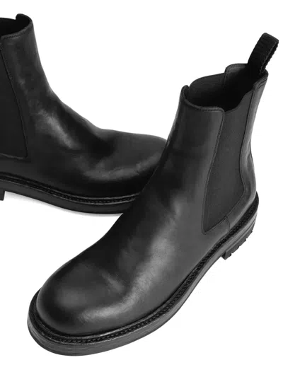 Dolce & Gabbana Chunky Sole Round Toe Ankle Boots In Black