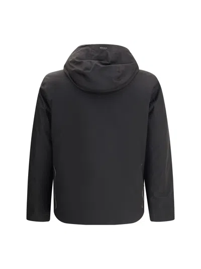 Woolrich Zippered Long-sleeved Casual Jacket In Black