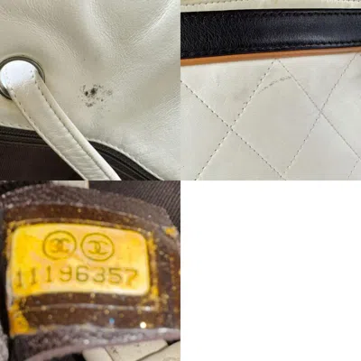 Pre-owned Chanel Brown Ivory Leather Shoulder Bag ()