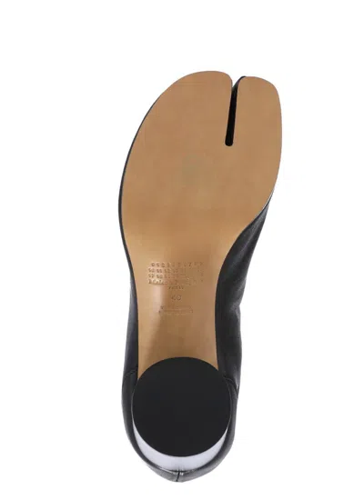 Maison Margiela Ankle Boots In Premium Sheepskin Leather With Unique Toe Design And Chunky Heel In Black